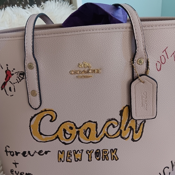 Coach TOTE - Picture 3 of 8